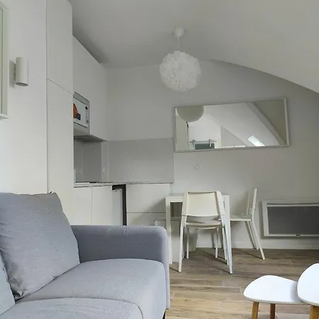 Saint Lazare Apartment