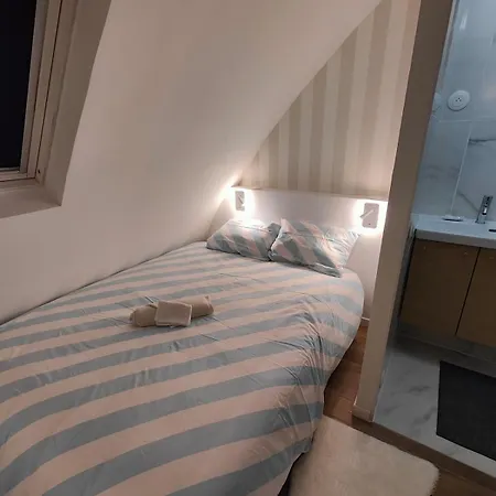 Apartment Saint Lazare